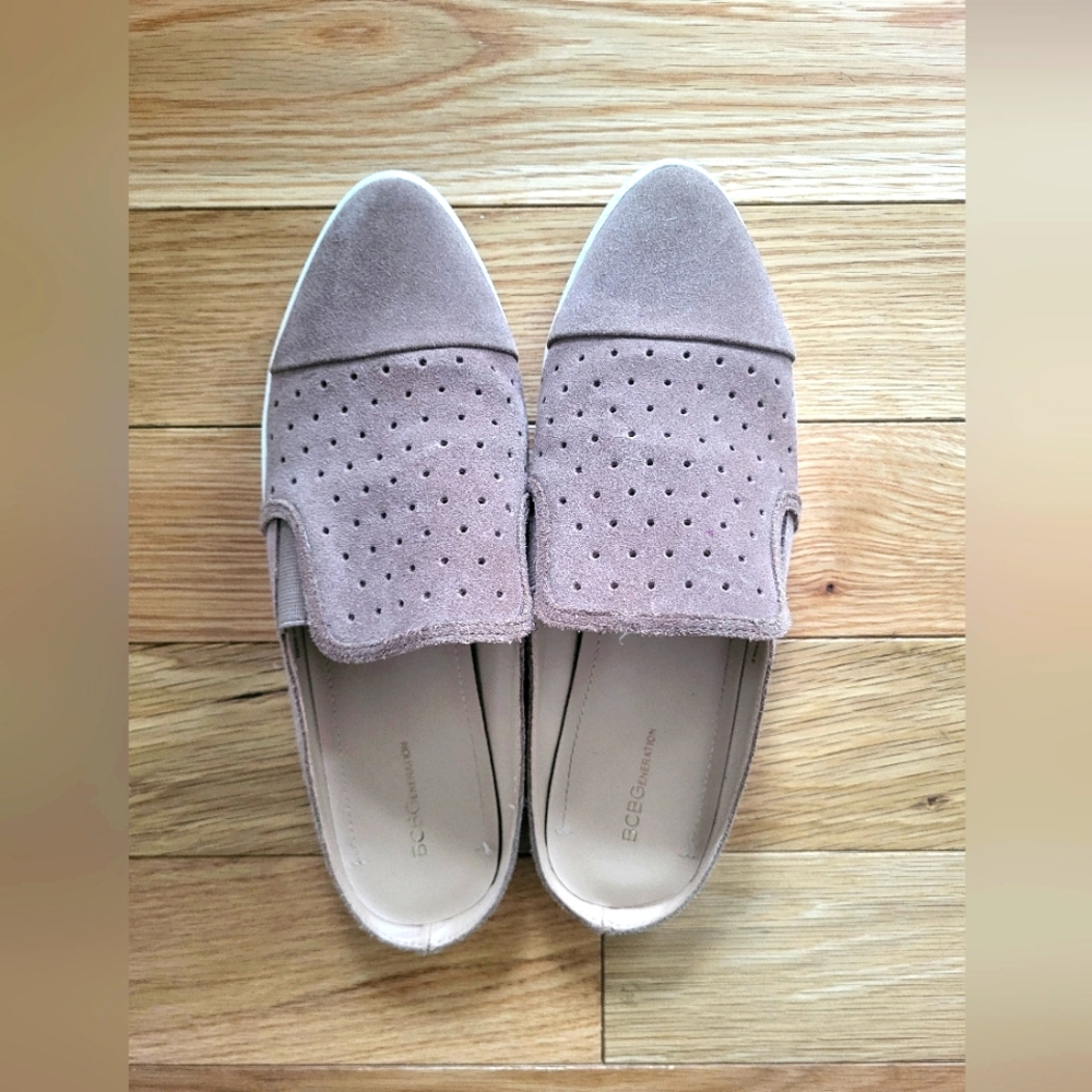 BCBGeneration Sz 9 Slides - Picture 1 of 5